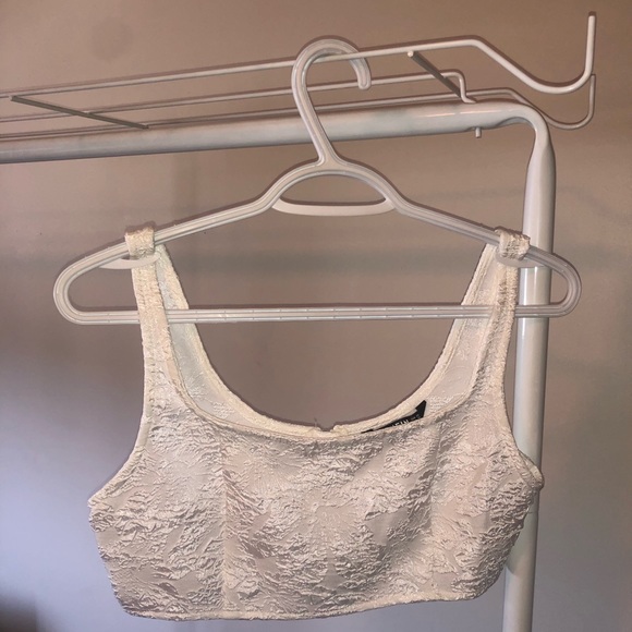 White cropped tank - Picture 1 of 3